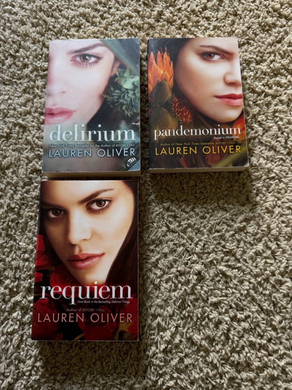 Delirium Book Series by Lauren Oliver (3 books)
